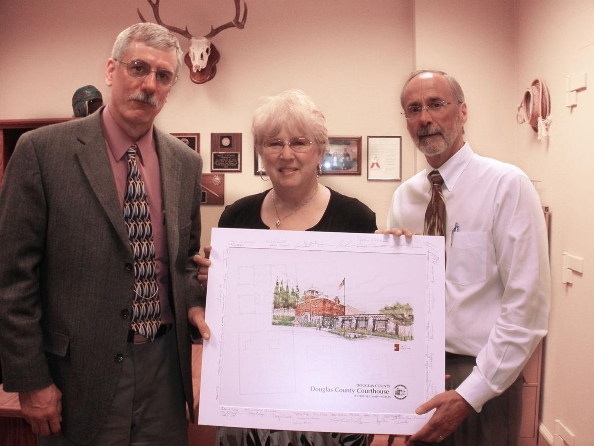 Party celebrates Hunt’s years of service