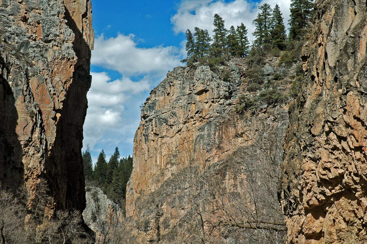 Stranded Hikers Rescued from Colorado Plateau