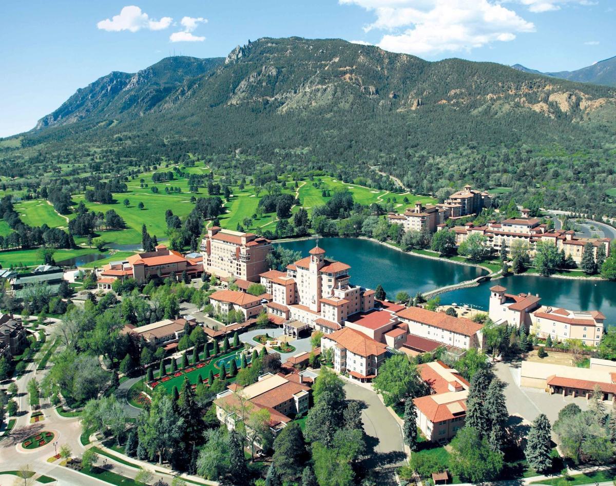The 5 Most Luxurious Exclusive Places to Stay in Colorado