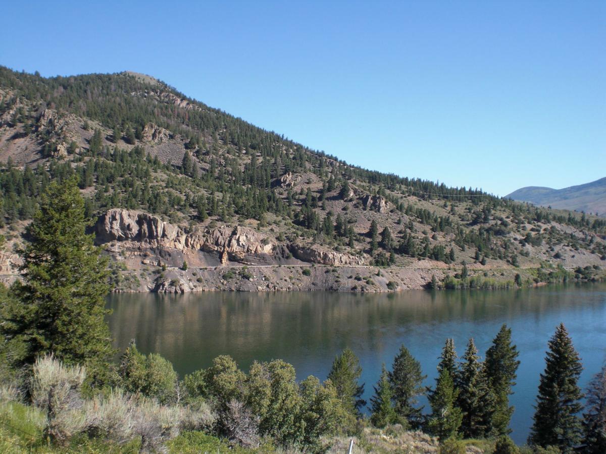 10 Biggest Lakes in Colorado