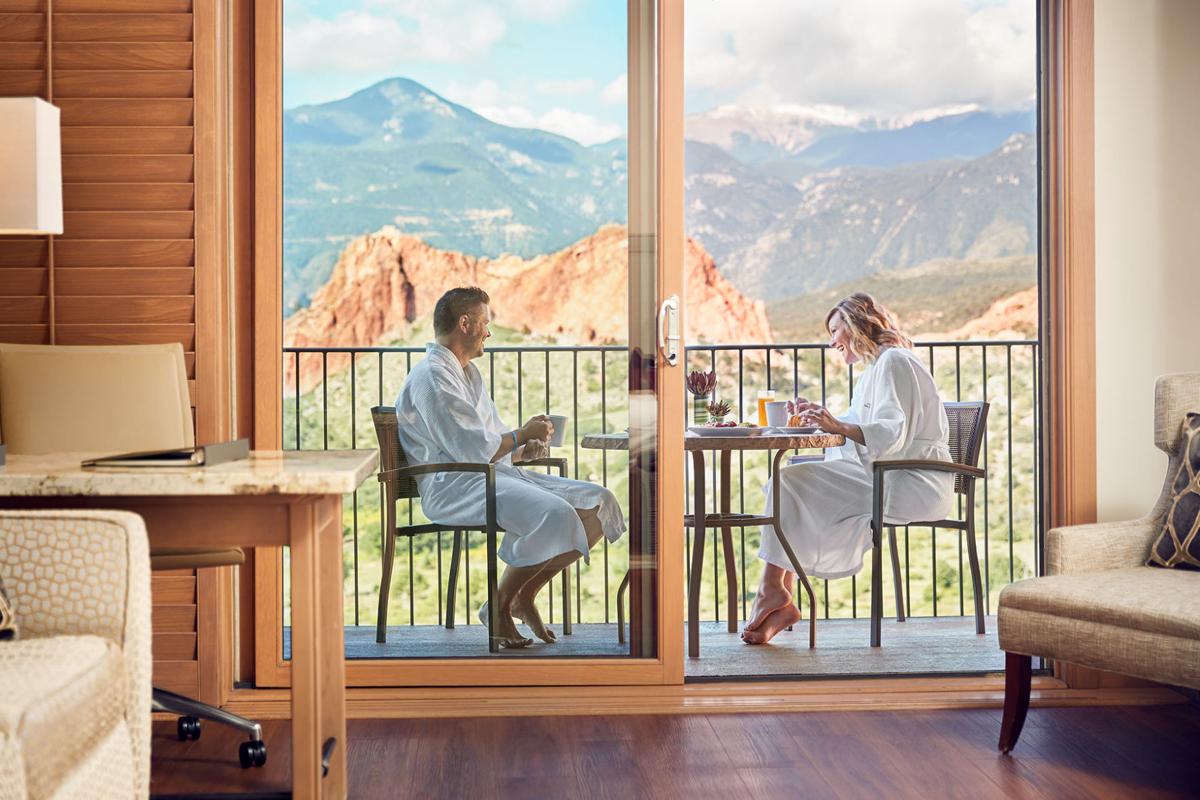 Getaway Guide: Spend the Perfect Summer Weekend with Your Sweetheart in Colorado Springs, Colorado