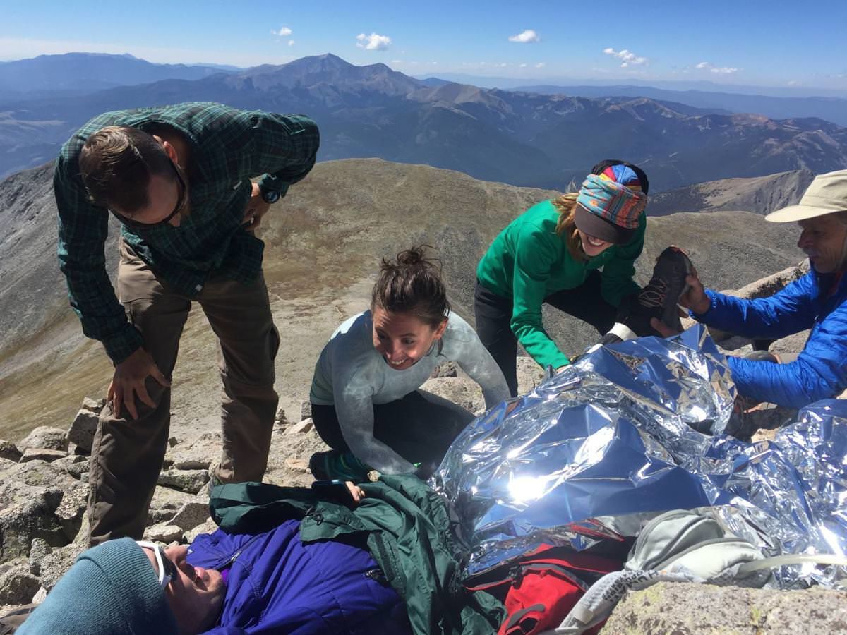 6 Strangers Band Together to Complete 14er Rescue