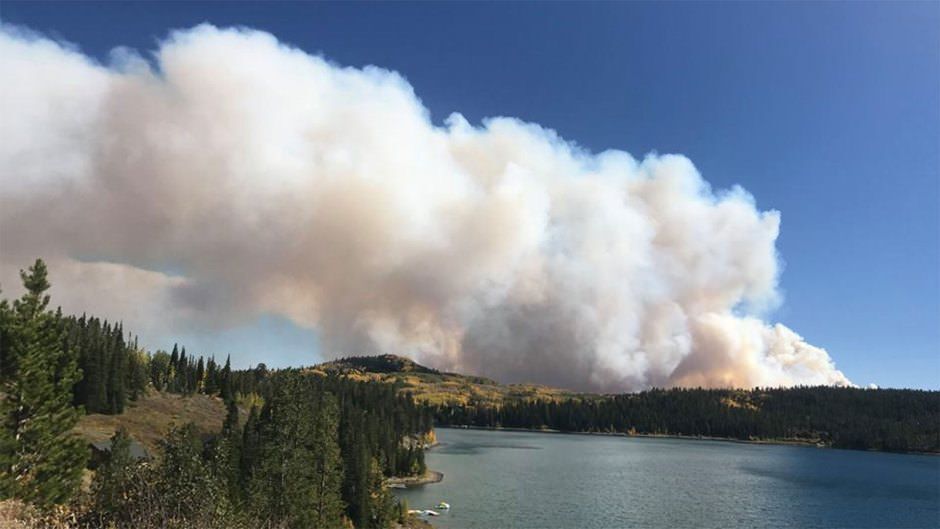 Silver Creek Fire doubles in size, pre-evacuation orders issued