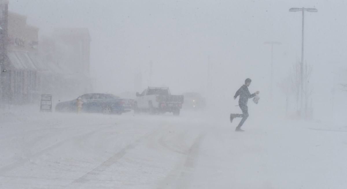 600+ stranded on Colorado Springs area roads