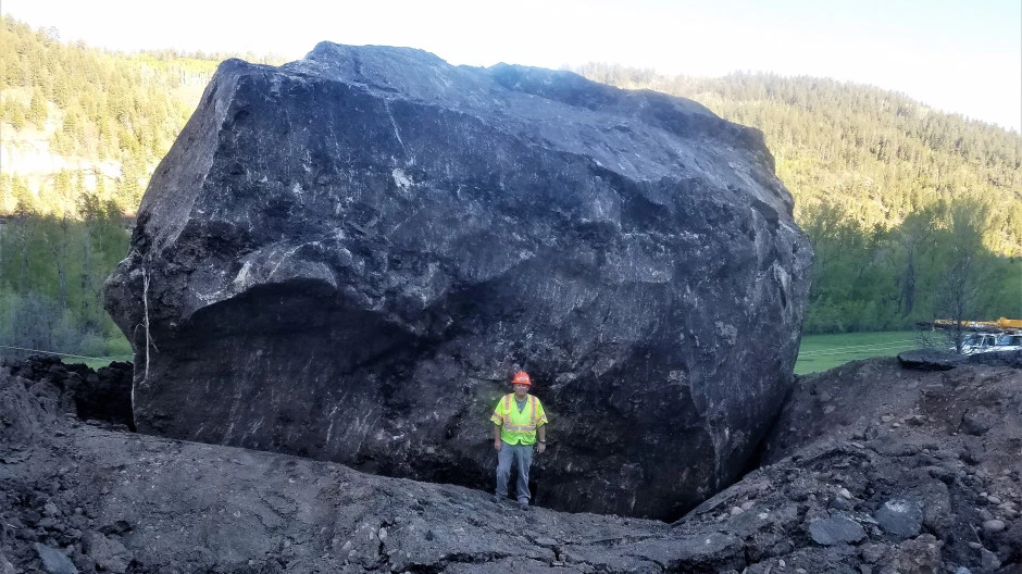 State to move highway instead of 8.5 million pound rockslide boulder, saving $200,000