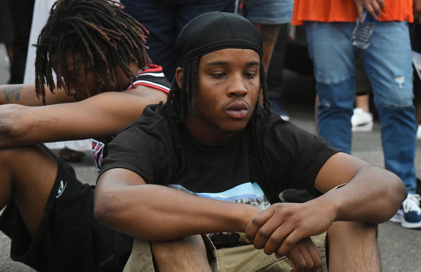 080519-news-vigil 3.jpg
