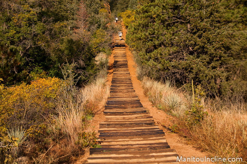 Hiker dies on Manitou Incline in Colorado Springs