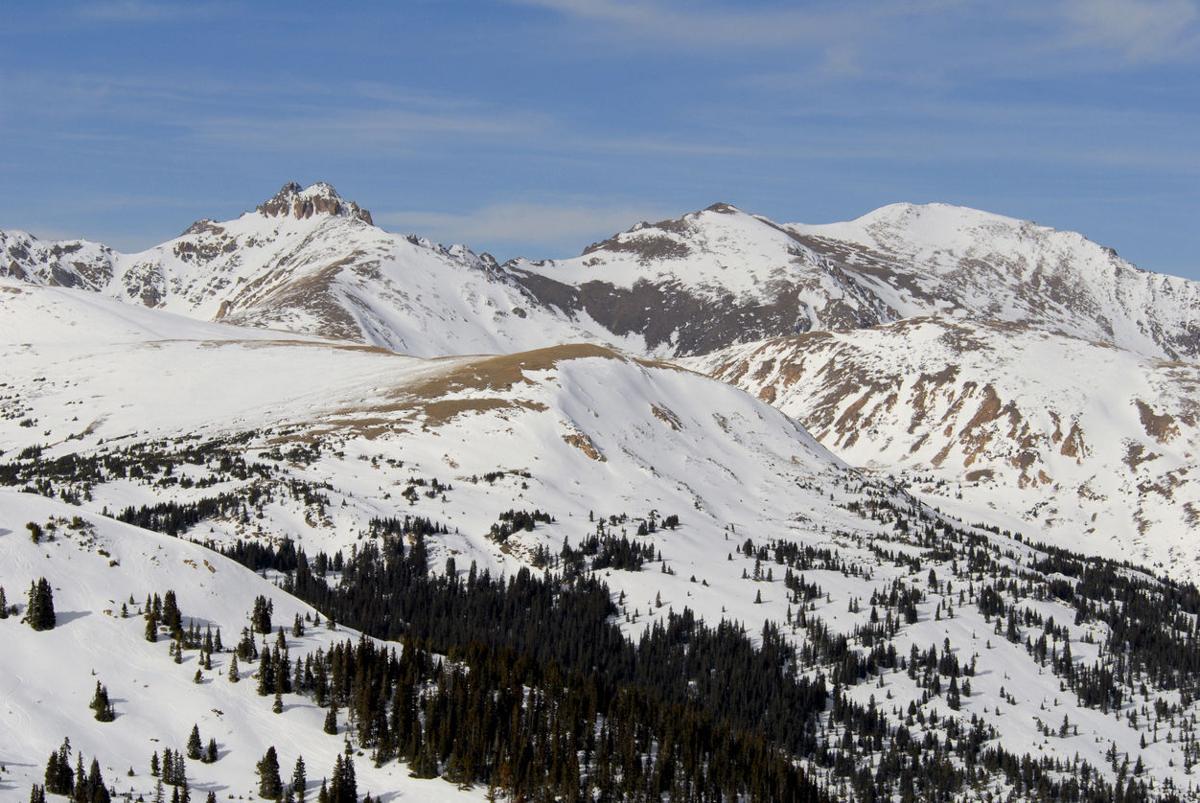 Heavy snow to continue in parts of Colorado, canceling flights and causing accidents