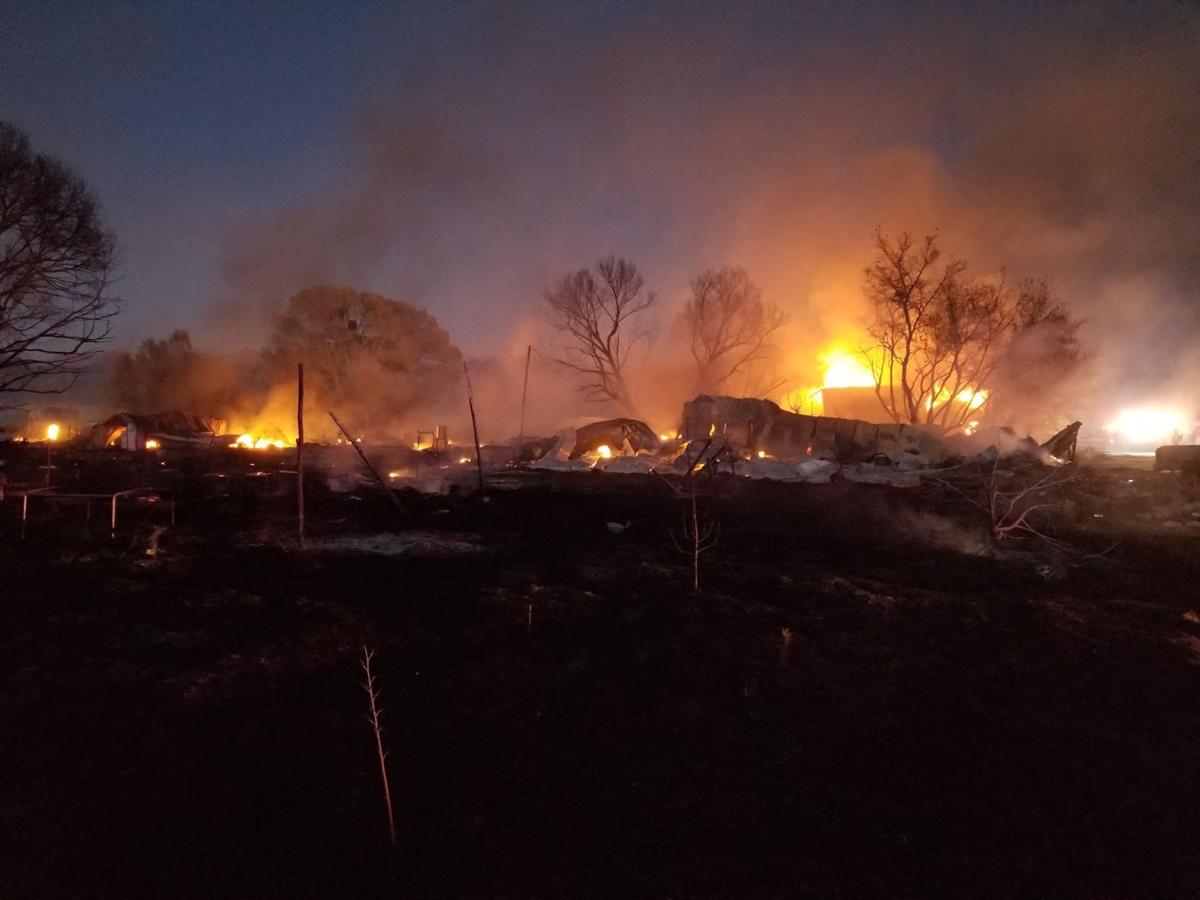 Fire destroys block of homes in Colorado valley town