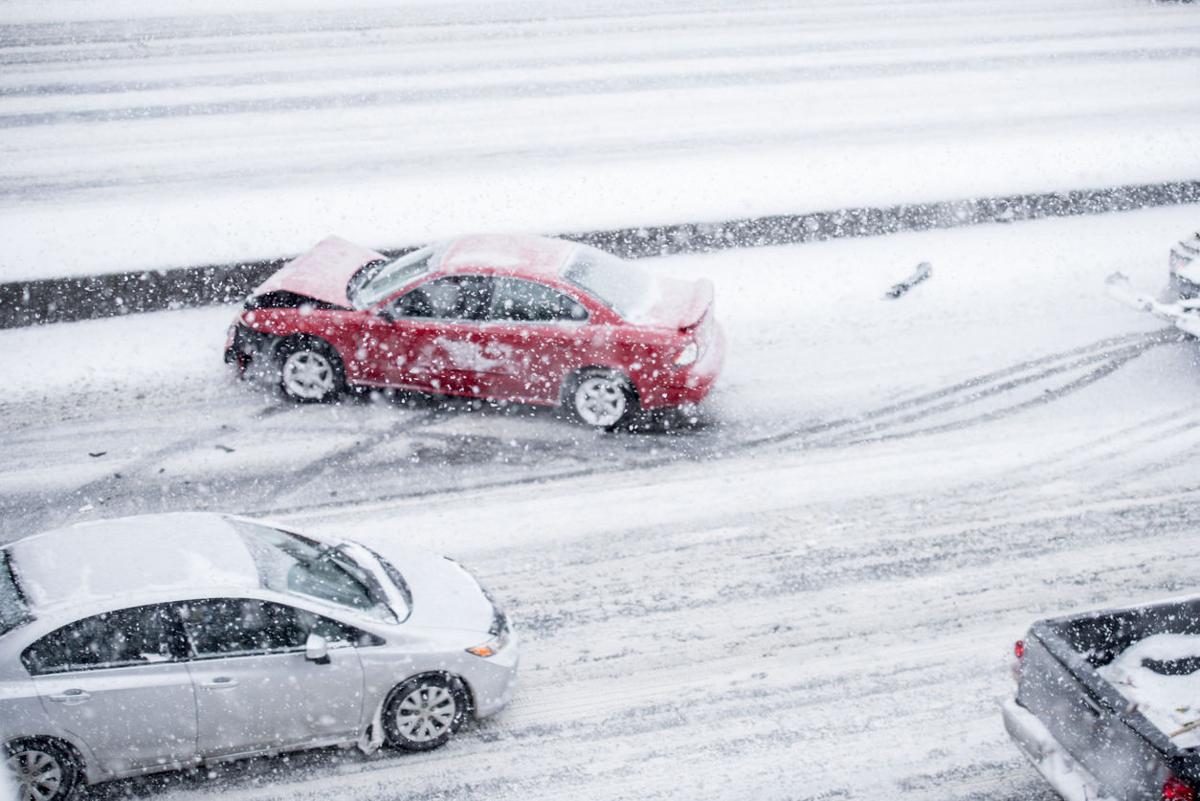 More than 300 crashes occur during Colorado’s first big snow
