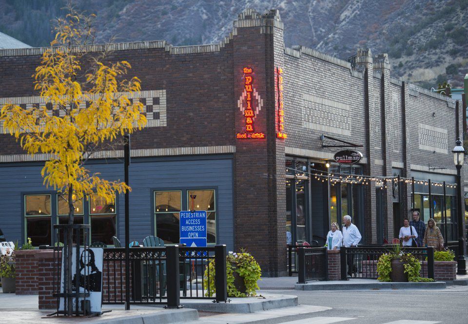 Hot springs and breathtaking views draw visitors to Colorado mountain town