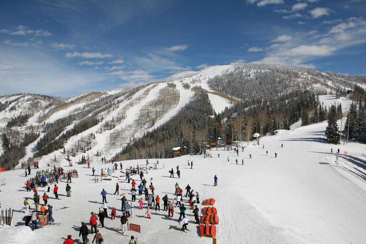 Colorado unveils plans for bus system serving 3 ski resorts