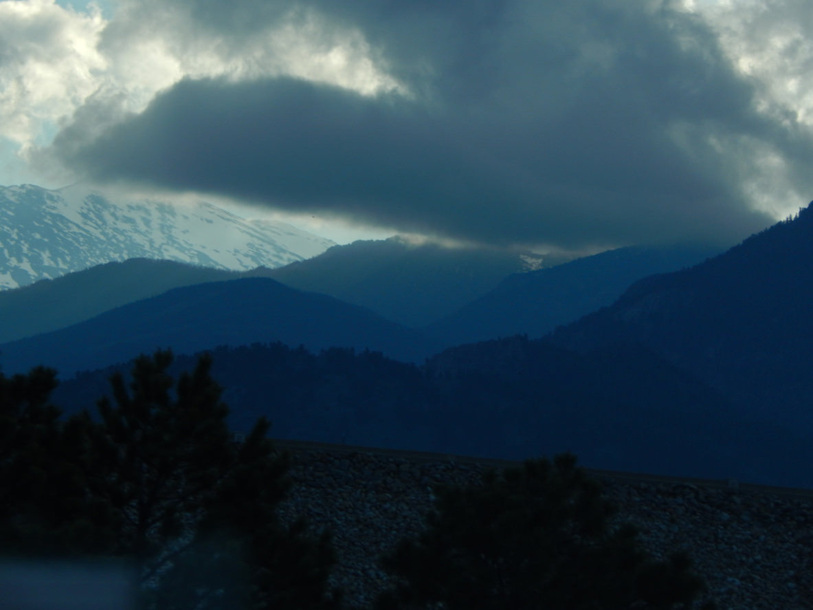 Damaging hail, 70 mph wind, and isolated tornado possible in Colorado on Friday