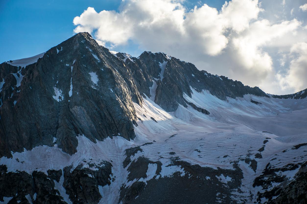 Snowy granite views of Snowmass Mountain. Photo Credit: Roschetzky (iStock). (RoschetzkyIstockPhoto)