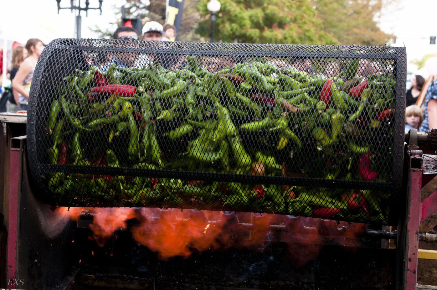 Pueblo Chile and Frijoles Festival adjusts to pandemic, going with a ‘throwback’ format