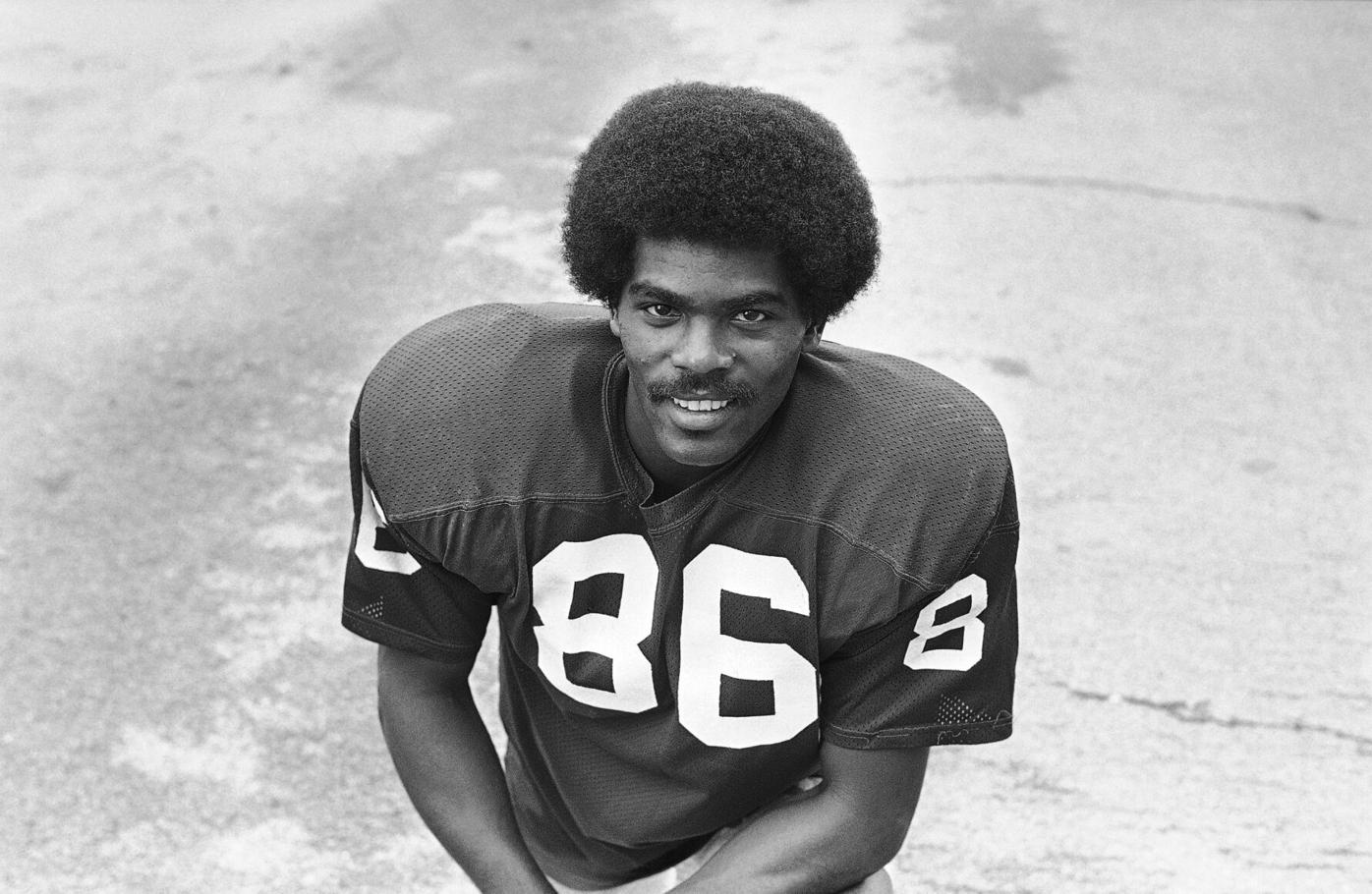 Briscoe Black Quarterbacks Football