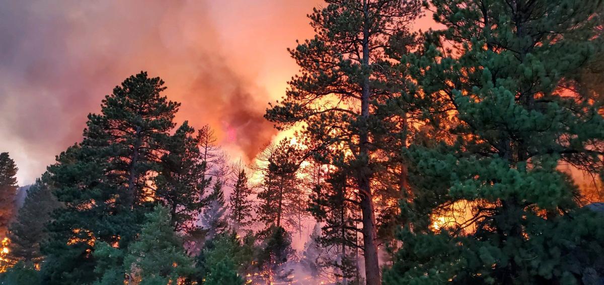 Colorado Springs residents urged to stay indoors if smoke is thick
