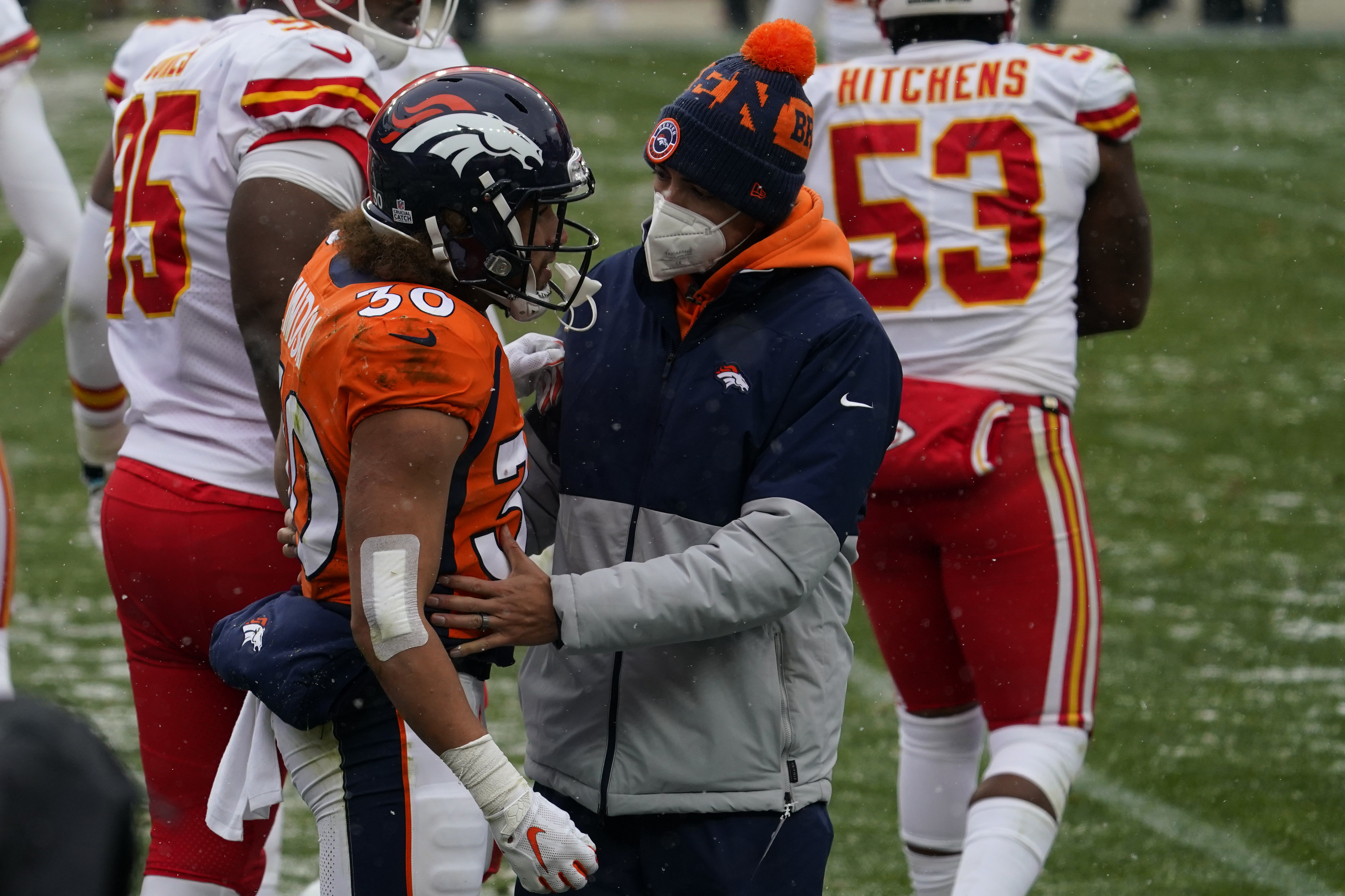 Dysfunctional Denver Broncos effort against Chiefs worsened by injury to Phillip Lindsay
