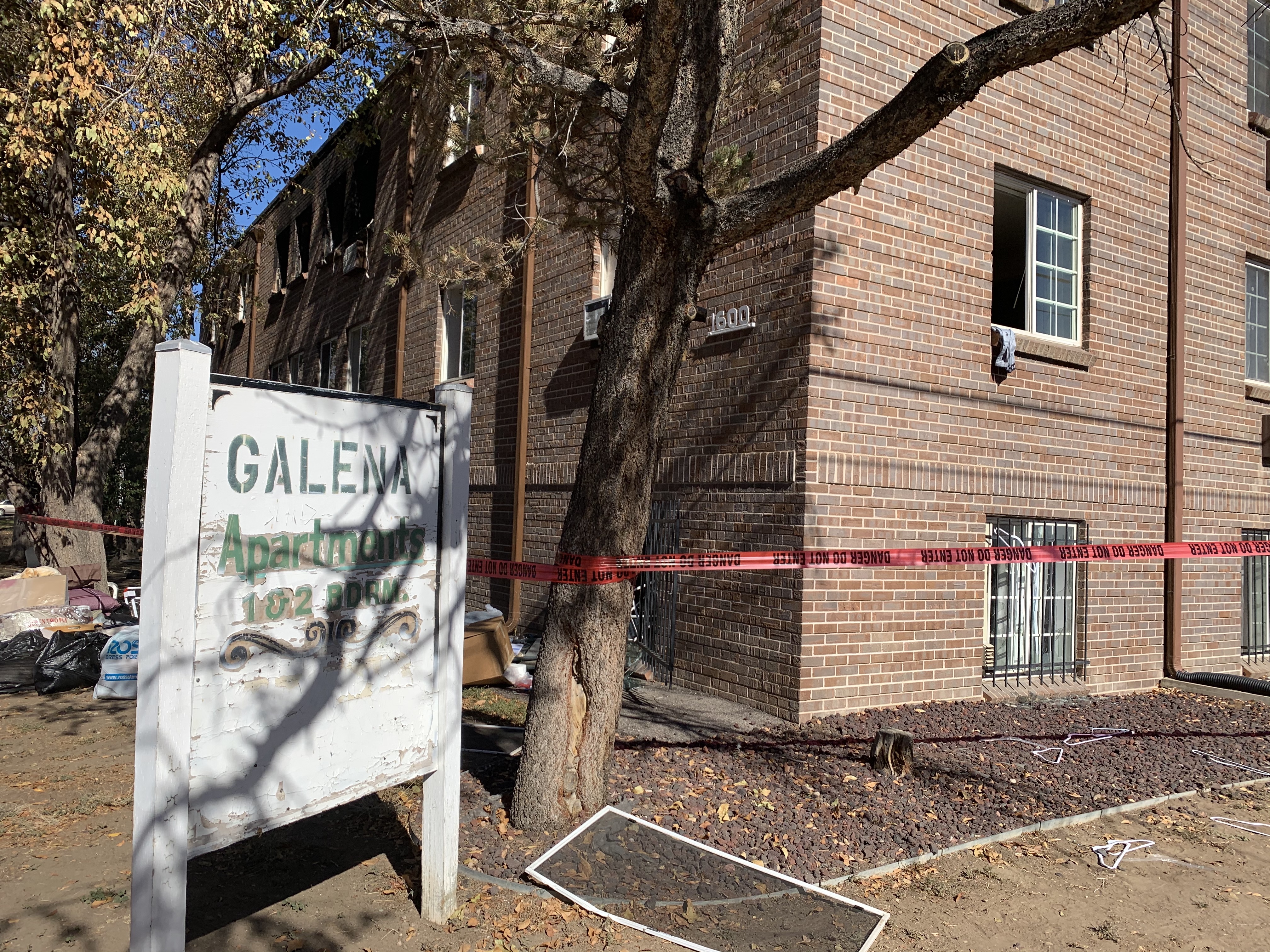 A fire in the Galena Apartment building displaced 60 families Friday morning, and many of those families returned to retrieve items that survived. (DavidMullenBreaking News Reporterdavid.mullen@gazette.comhttps://secure.gravatar.com/avatar/349fcb3ec304c9bbf2b50a05578938e7?d=mm&r=g)