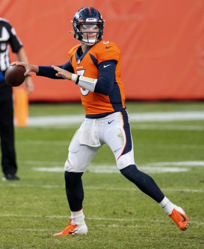 11_01_20 den LA2434.jpg