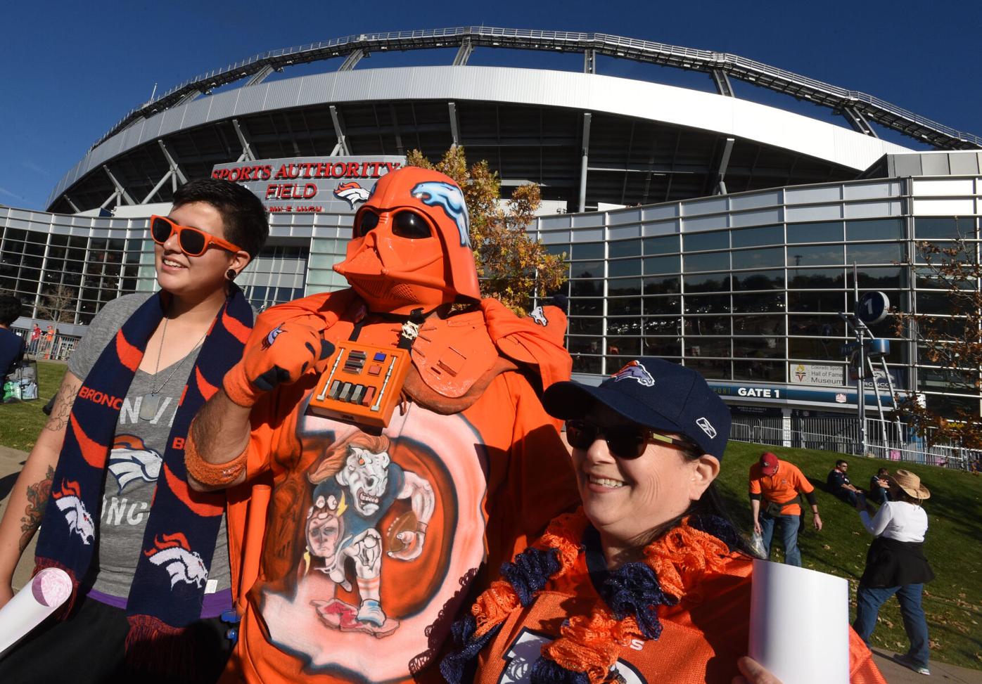 Woody Paige: Vegas debut for storied Broncos, Raiders rivalry a low-budget sequel