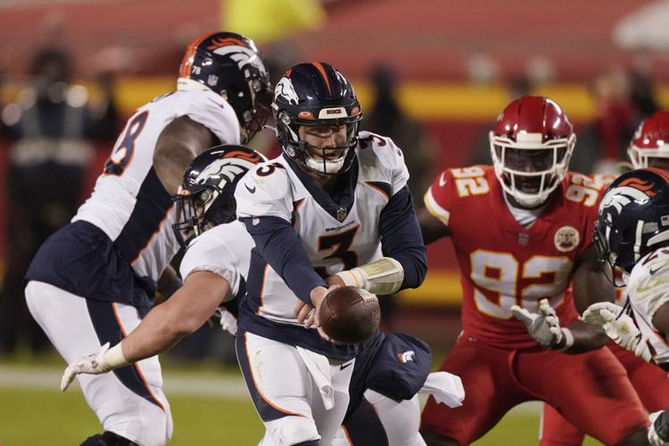 Broncos Chiefs Football