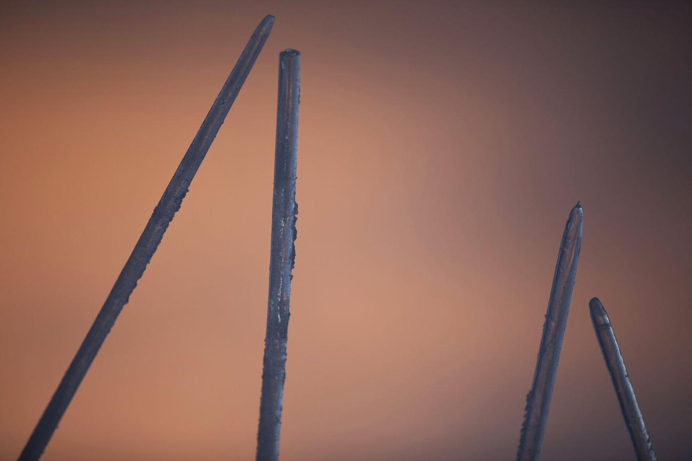 12xx20-news-icecastles 04.jpg