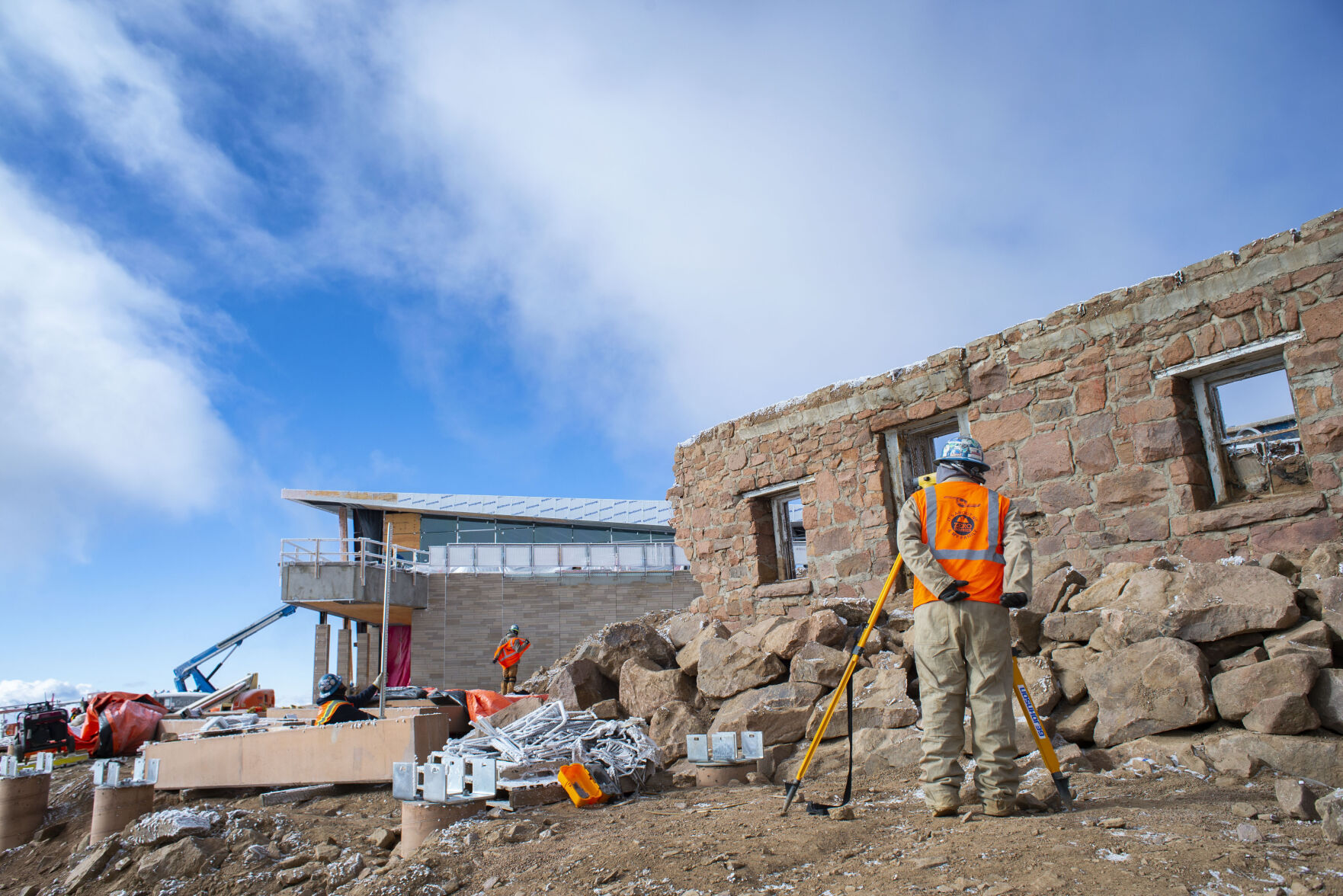 Original Pikes Peak Summit House closed — forever