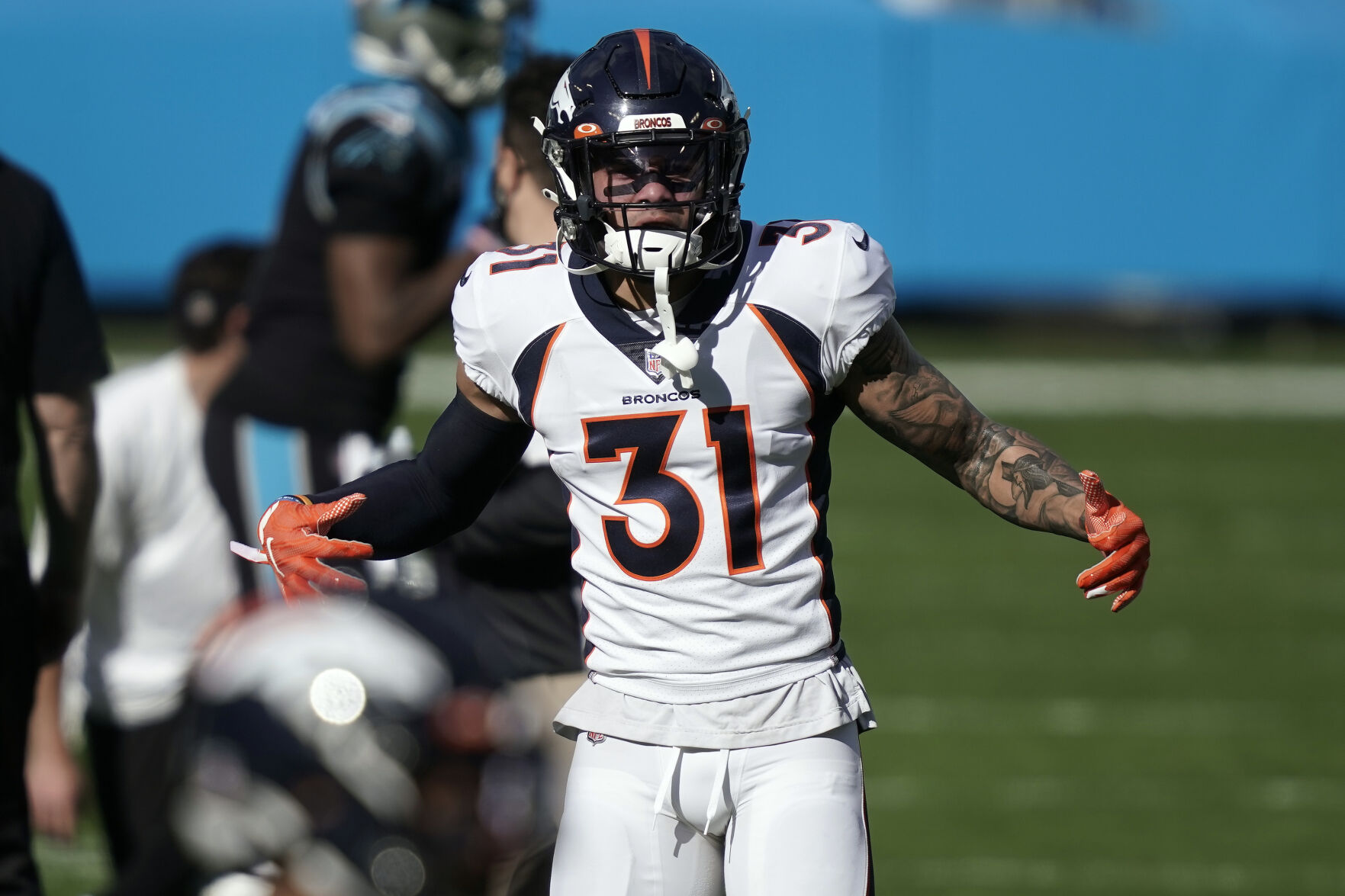 What will the Broncos do with Justin Simmons?  ‘This is a must extension’