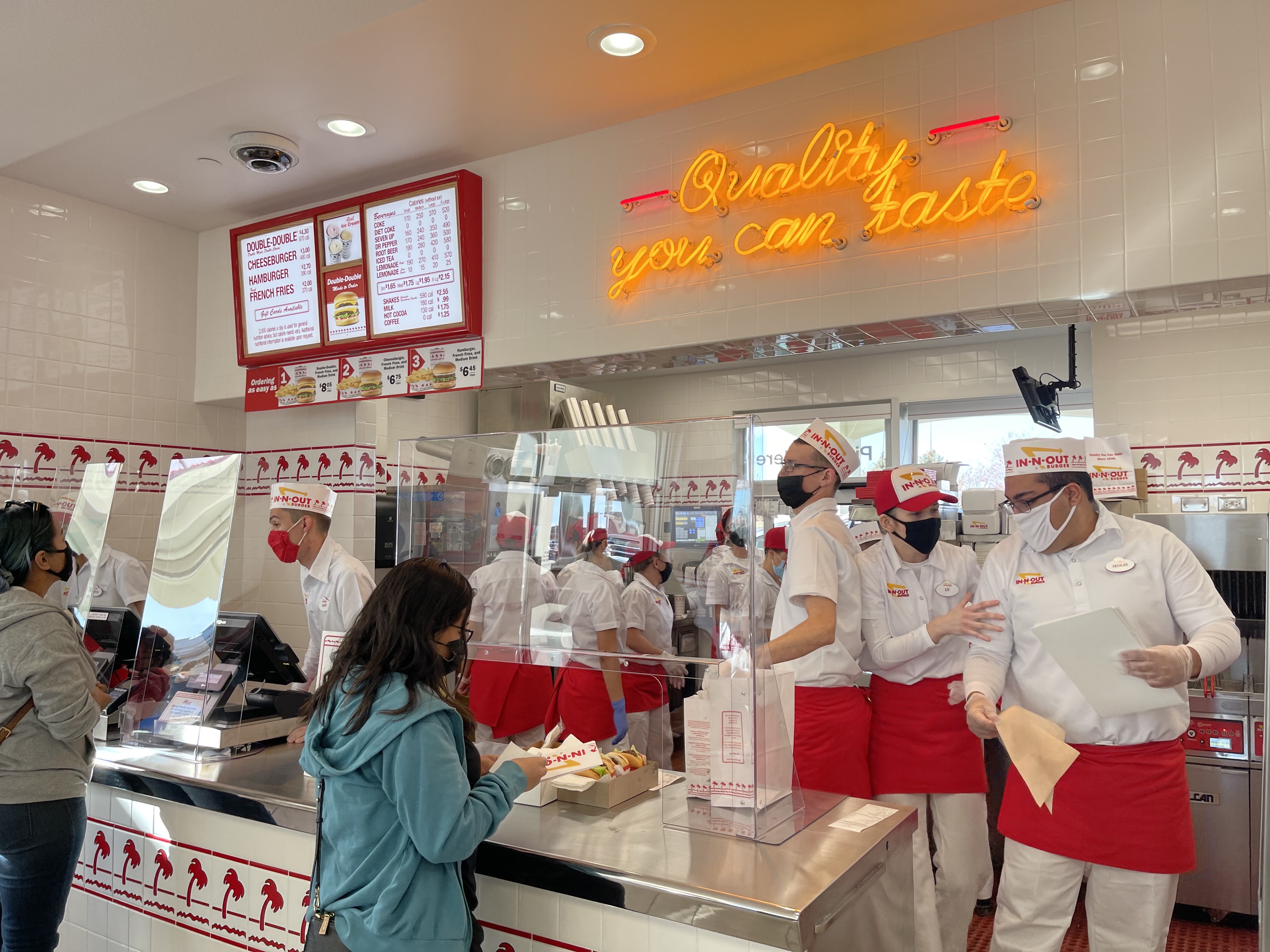 Hundreds flocked to the newest In-N-Out location in Aurora Friday morning. (DavidMullenBreaking News Reporterdavid.mullen@gazette.comhttps://secure.gravatar.com/avatar/349fcb3ec304c9bbf2b50a05578938e7?d=mm&r=g)