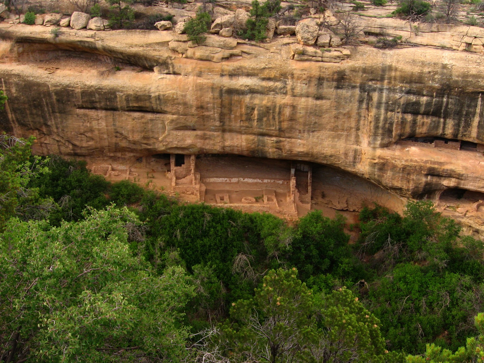 7. Tour through time via Mesa Top Loop RoadExperience 700 years of Mesa Verde history from the comfort of a car along the Mesa Top Loop Road. The 6-mile drive visits 12 archaeological sites and is open daily from 8 a.m. to sunset.Photo Credit: Ken Lund (flickr).
