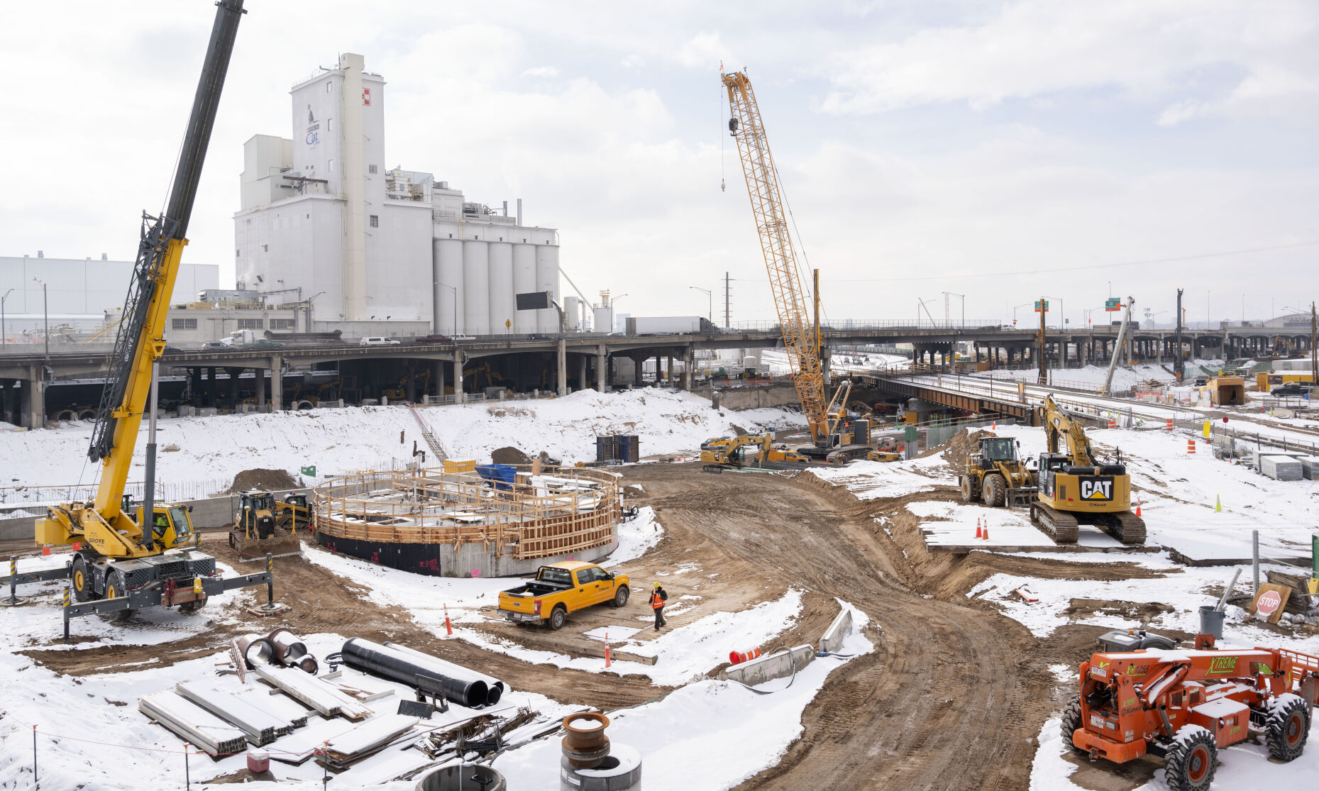 Work continues on the Central 70 Project near York Street Tuesday, Dec. 29, 2020. (The Gazette, Christian Murdock) (Christian Murdock/The Gazette)