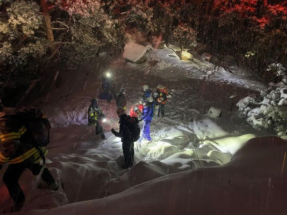 20-year-old hiker rescued after falling down ravine on Flagstaff Mountain