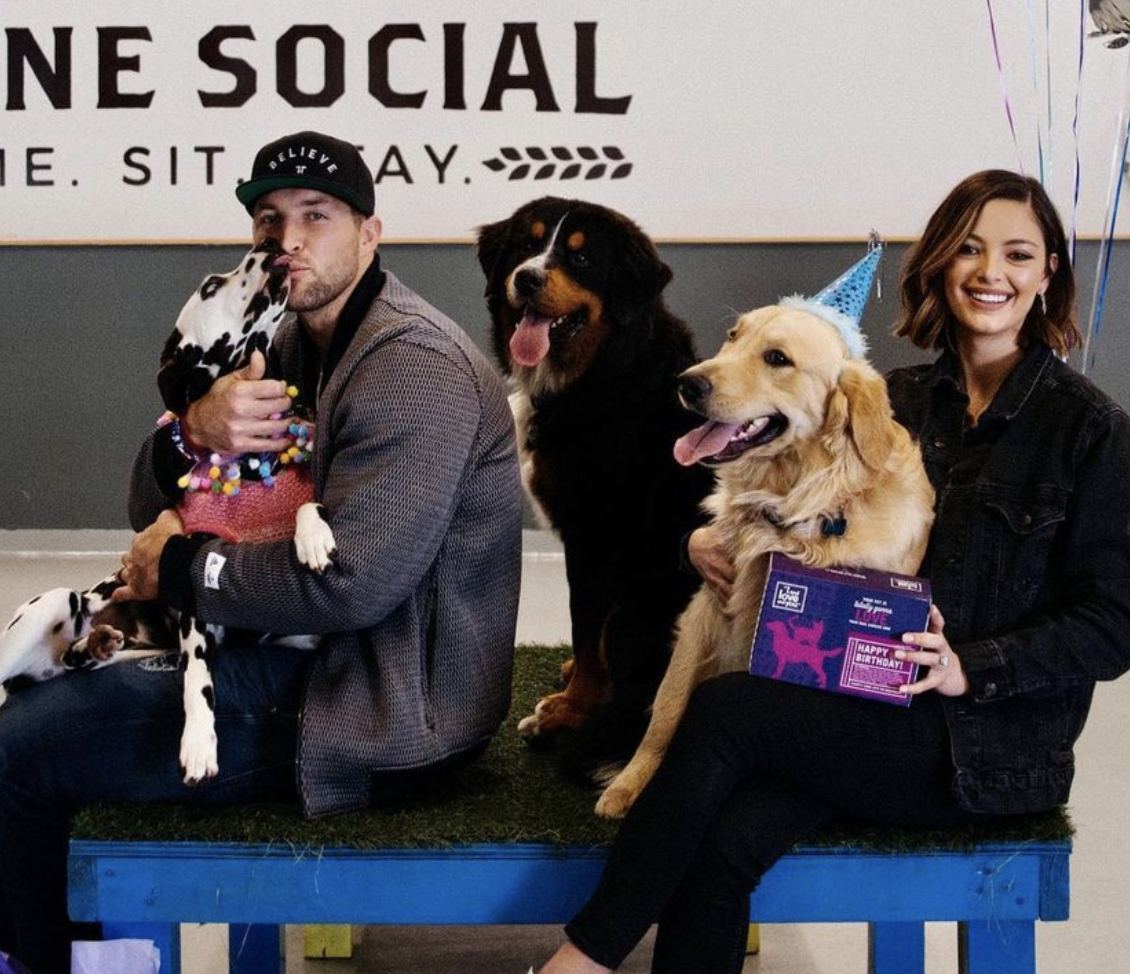 Tim Tebow partners with Boulder pet food company for giveaway campaign