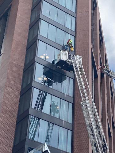 Window washer rescue 3-12-2021