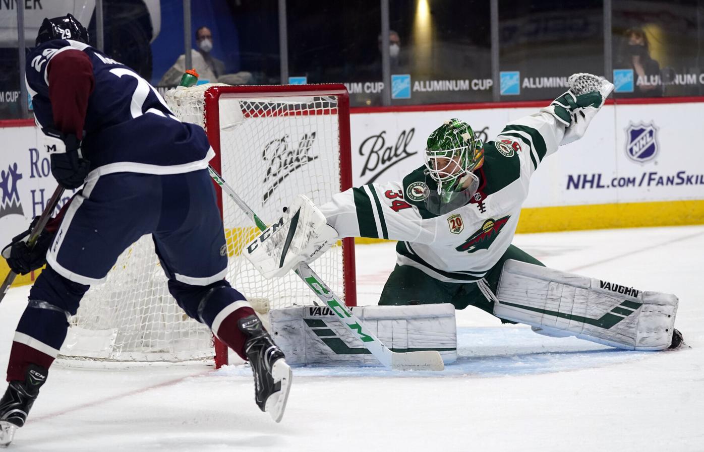 Colorado Avalanche cap home stand with thrashing of Minnesota Wild