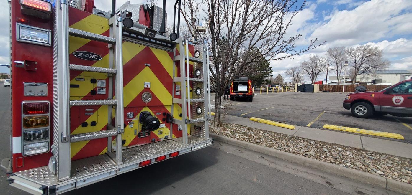 Semi-truck spills 80 to 100 gallons of oil in Aurora Friday morning