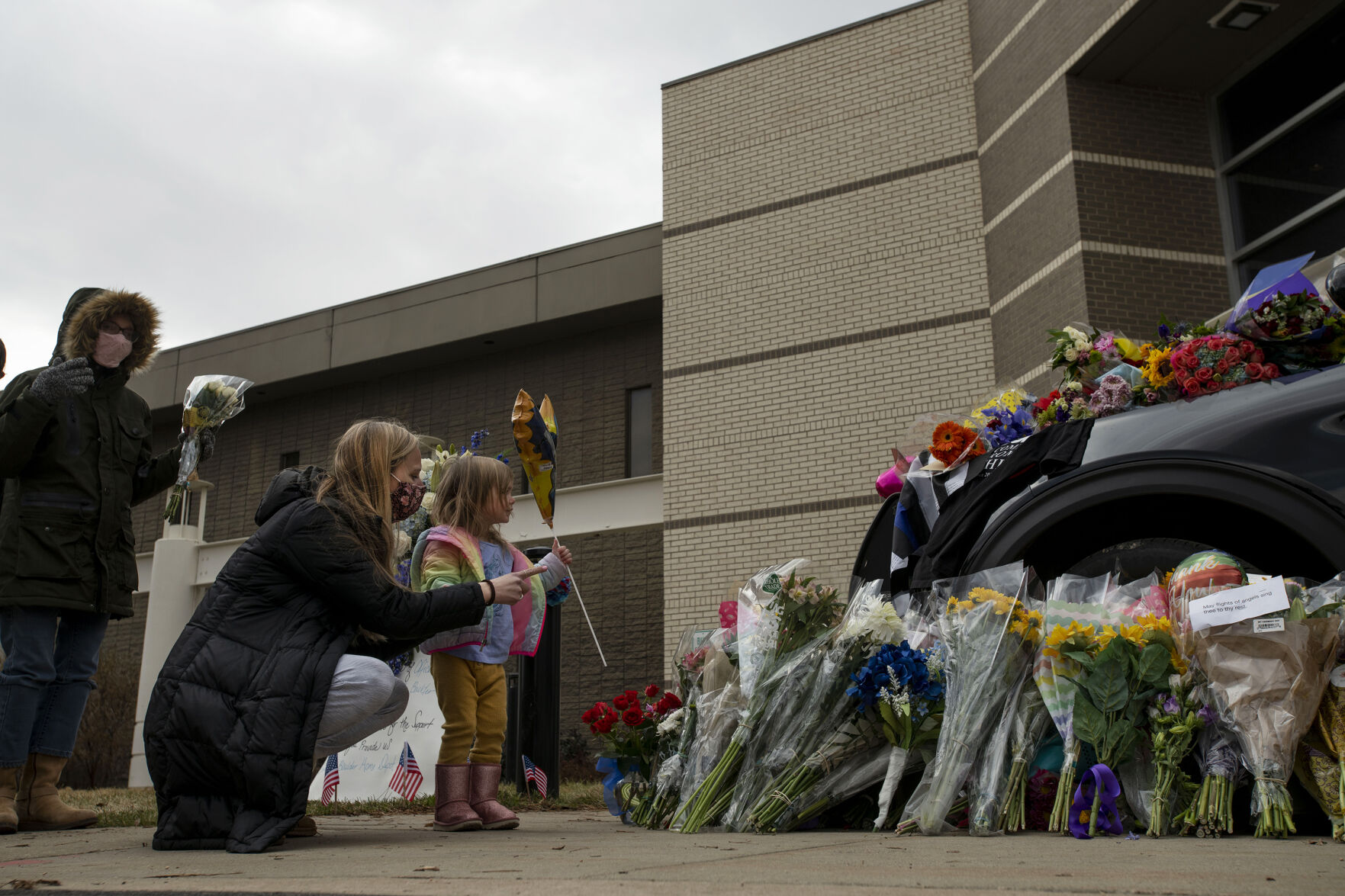 PHOTOS: Boulder Community Comes Together To Mourn 10 Killed in Mass Shooting