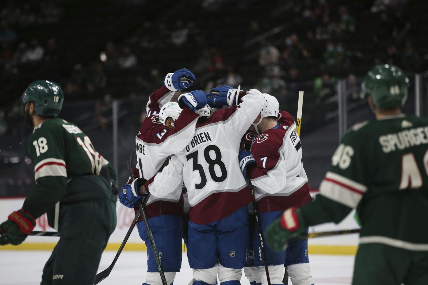 Colorado Avalanche ride four-goal second period to road win over Minnesota Wild
