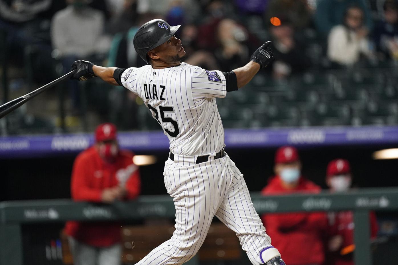 Rockies’ Elías Díaz turns heads on defense, but wants his offense to stand out too