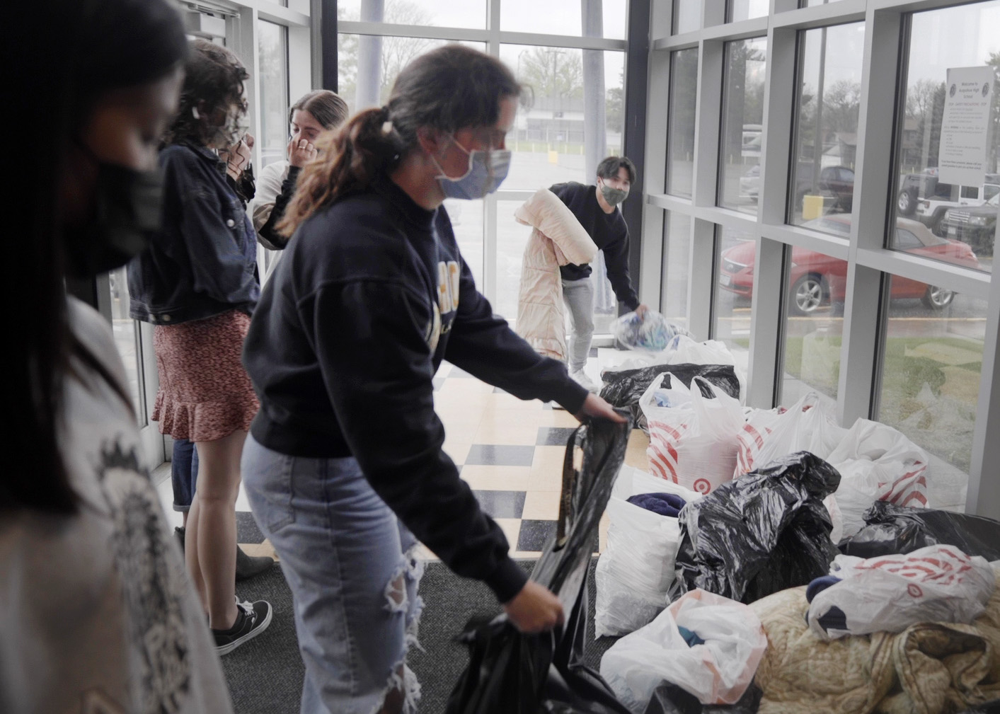 8-year-old Littleton cancer survivor gives back with blanket drive for area’s homeless residents