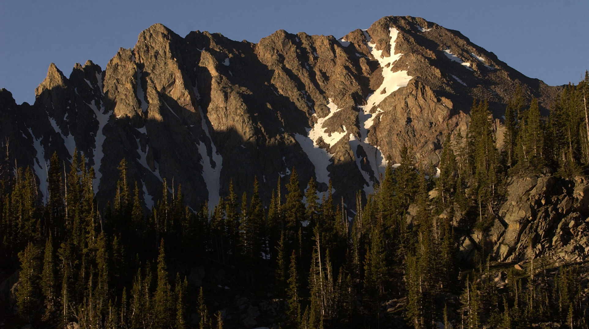 Colorado mountain town puts new limits on hikers