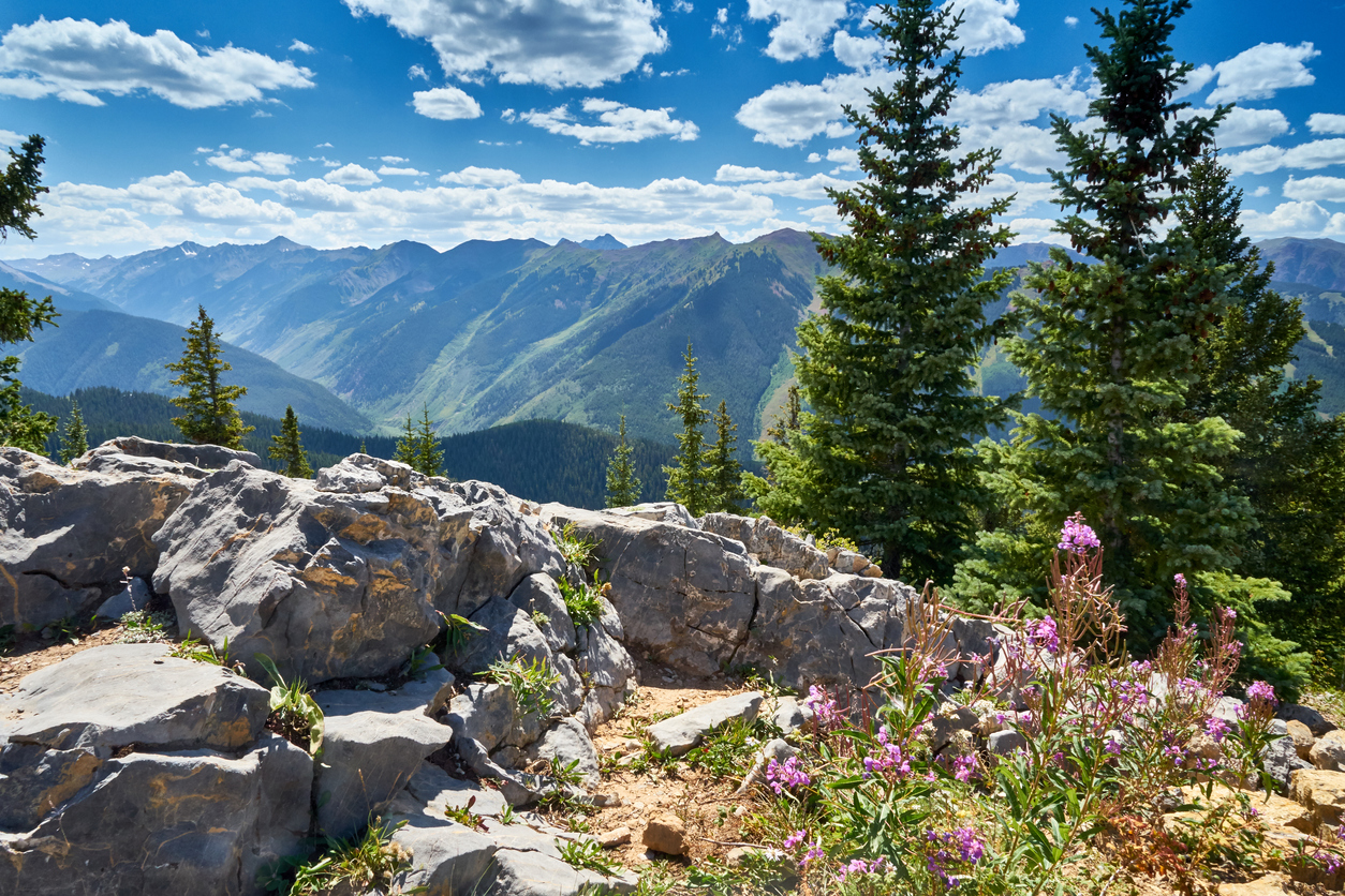56-year-old man rescued after fall during hike in Colorado