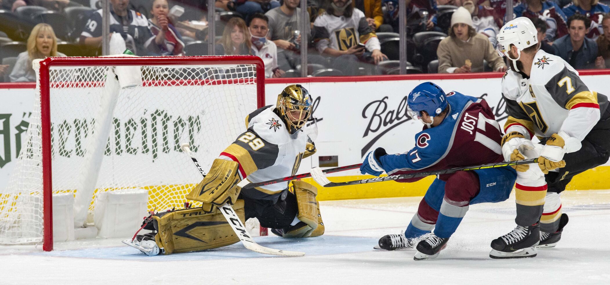 Gambling: The numbers, momentum are with Vegas vs. Avalanche