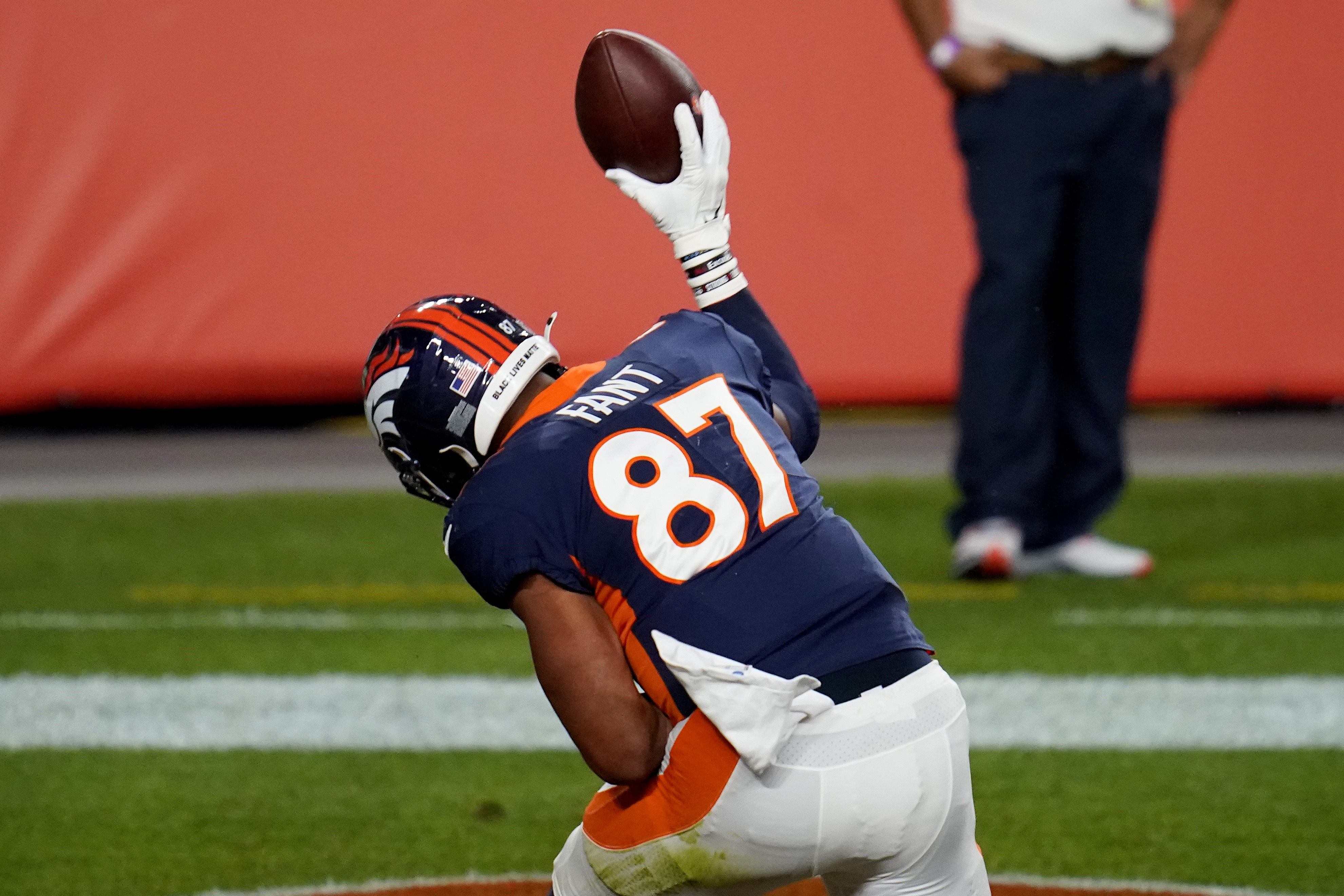 Broncos tight ends Noah Fant, Albert Okwuegbunam ‘excited’ to play off each other in 2021