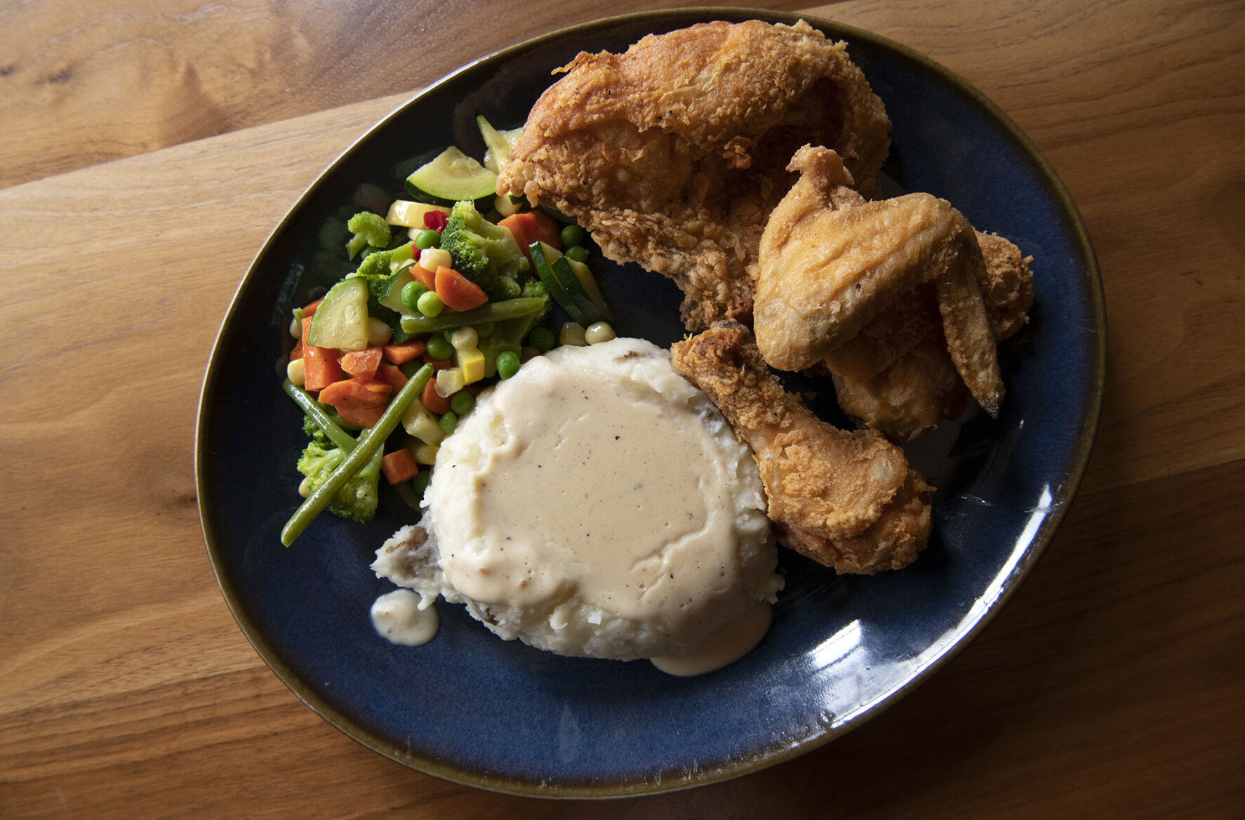 Castle Cafe (Located at: 403 Wilcox St. Castle Rock, CO.) “Pan Fried Chicken Dinner with Mashed Potatoes and Vegetables” Wednesday August 18, 2021. Photo by Jeff Kearney. (Jeff Kearney)