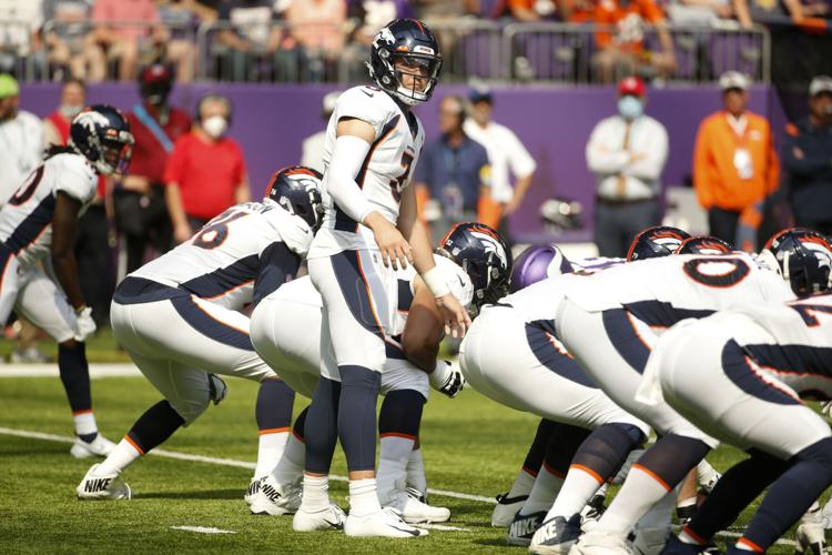 Broncos Vikings Football Lock