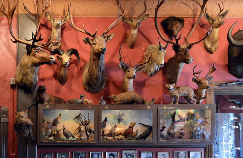 ‘Wild West’ vibe thrives at Denver’s ‘oldest’ restaurant