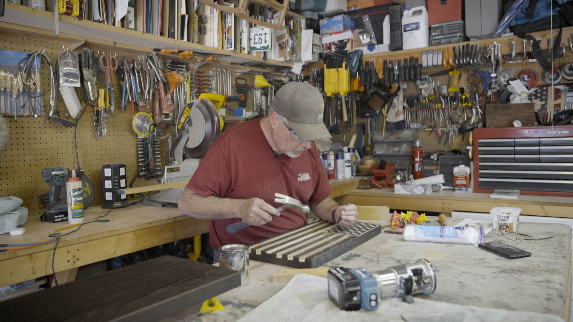 Centennial resident crafts flags for law enforcement