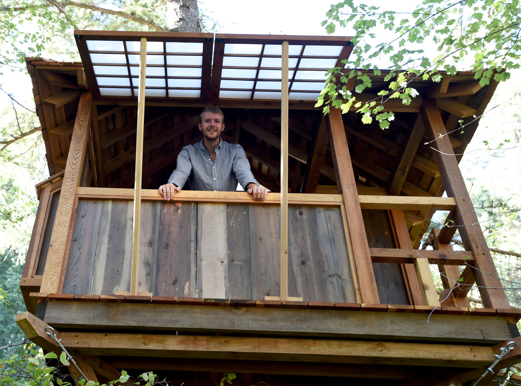 Colorado man builds epic treehouses that surpass your childhood dreams